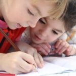 kids girl pencil drawing notebook 1093758